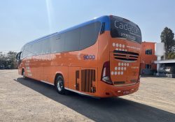 ÔNIBUS EXECUTIVO CADATUR 9000 COM ACESSIBILIDADE (48)